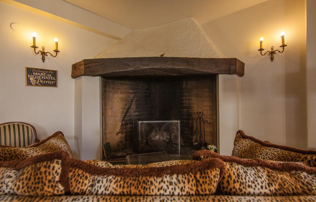 Hotel Les Vieux Toits Neuchatel Ngoại thất bức ảnh