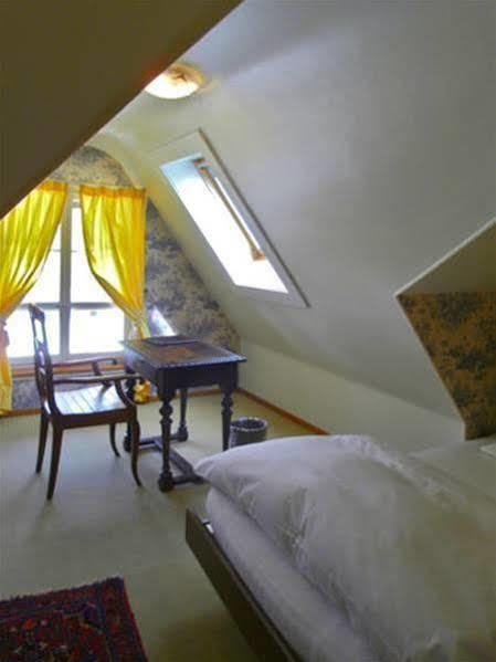 Hotel Les Vieux Toits Neuchatel Ngoại thất bức ảnh